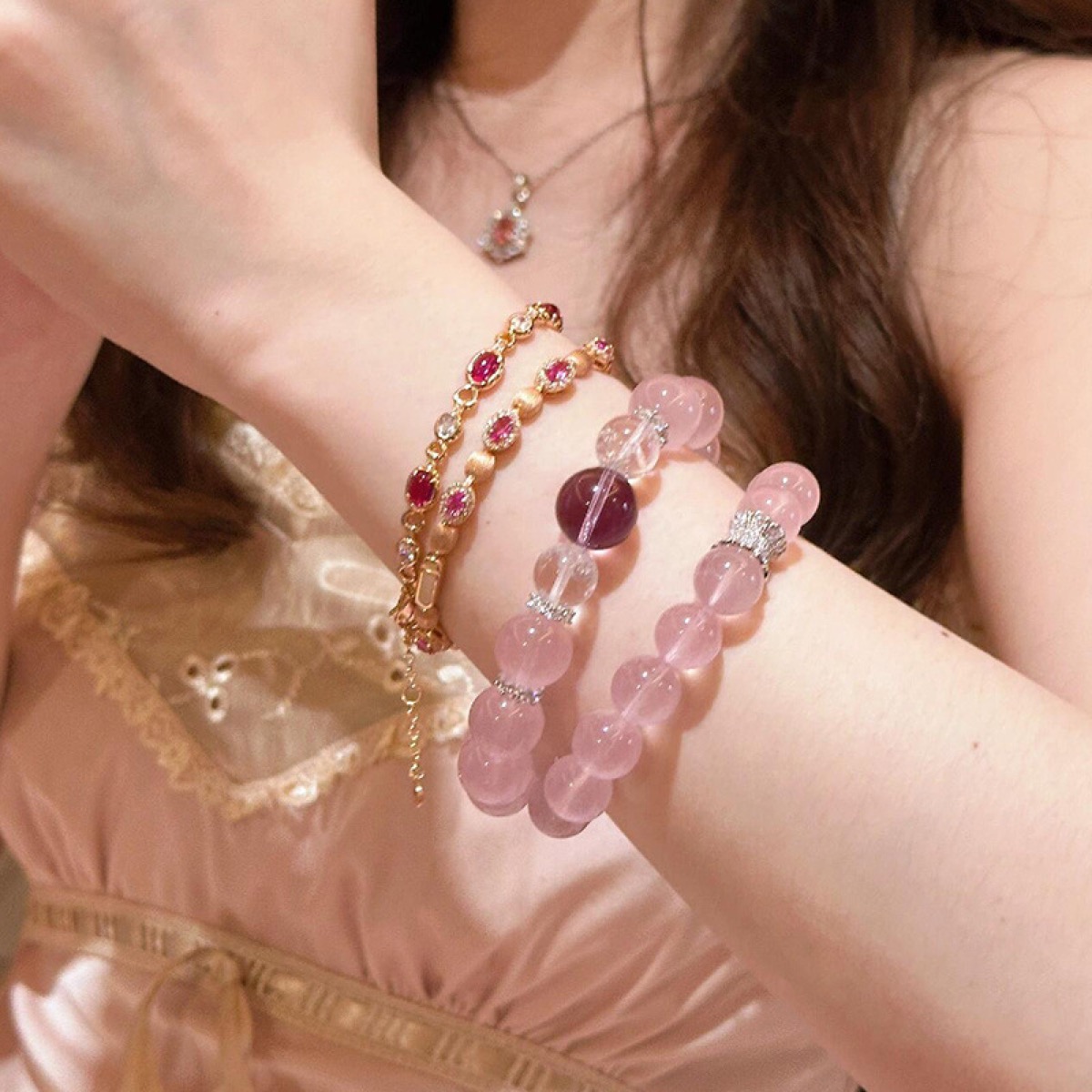 Rose Cloud Crystal Bracelet close bead detail thumbnail