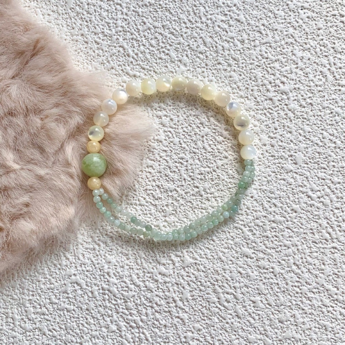 Soft Meadow Shell Stone Bracelet